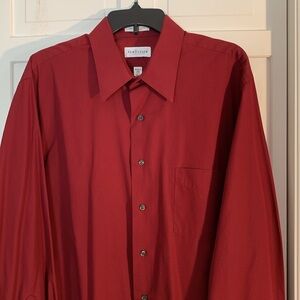 Van Heusen Burgundy Men's Button-up Dress Shirt EUC